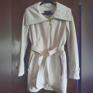 Women's Off-white Light-weight Belted Gold Embellished Jacket